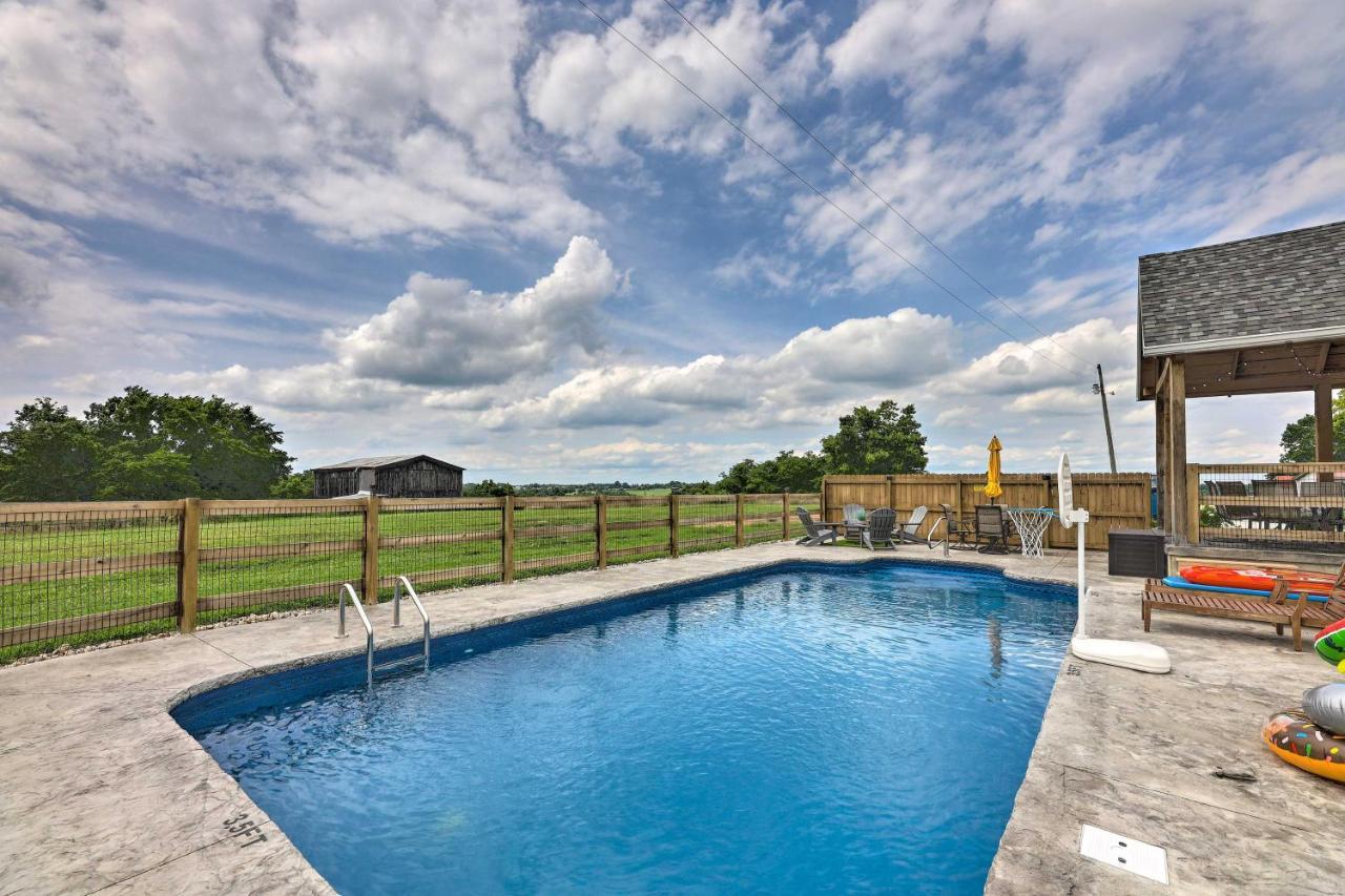 Villa Chic Williamstown Retreat With Pool And Hot Tub! Exterior foto